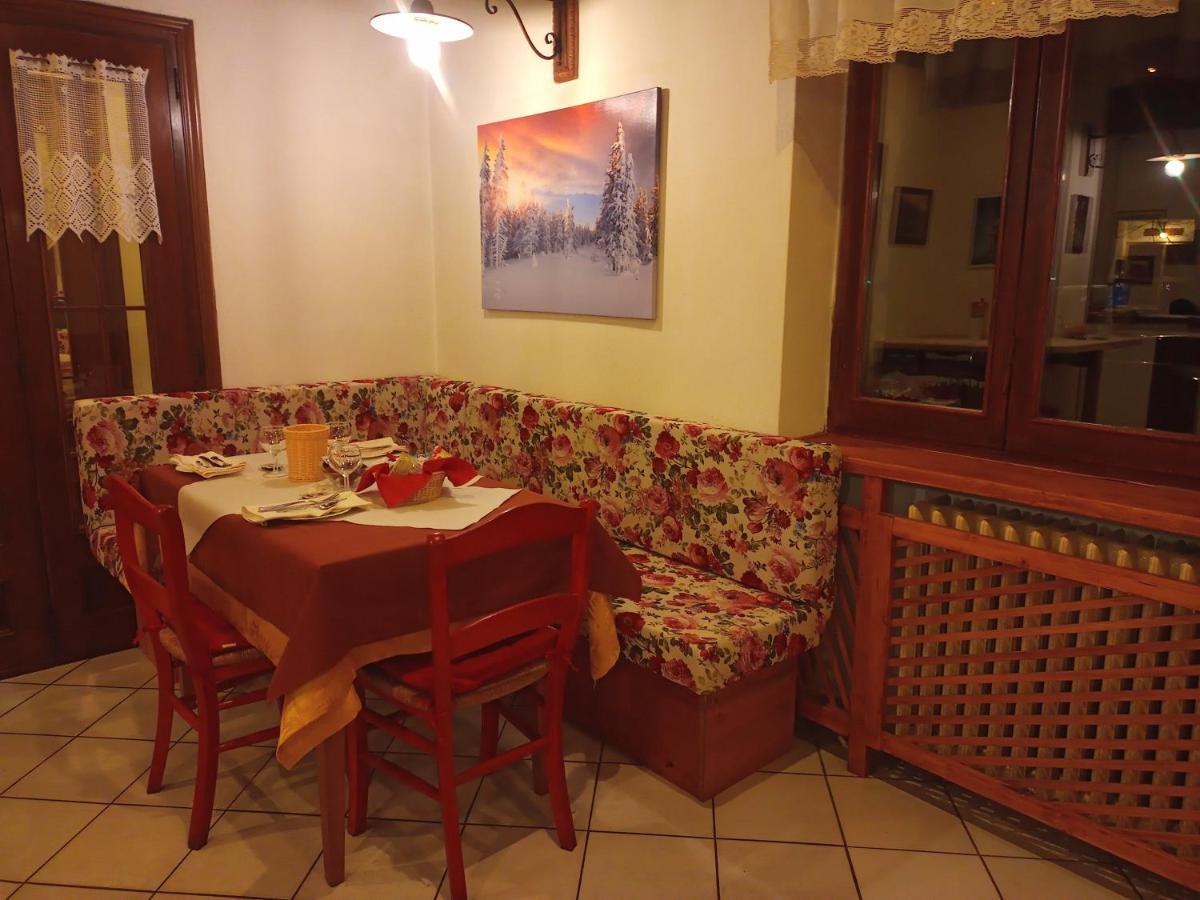 Albergo Martinet Vernante Exterior foto