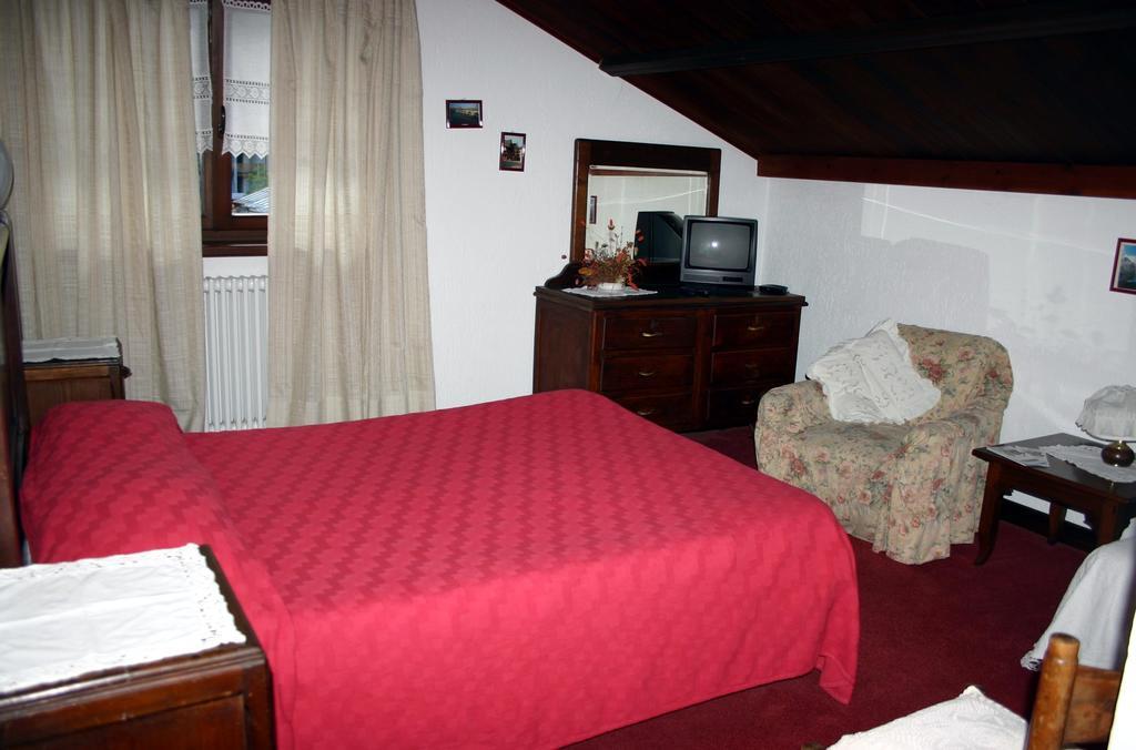 Albergo Martinet Vernante Exterior foto
