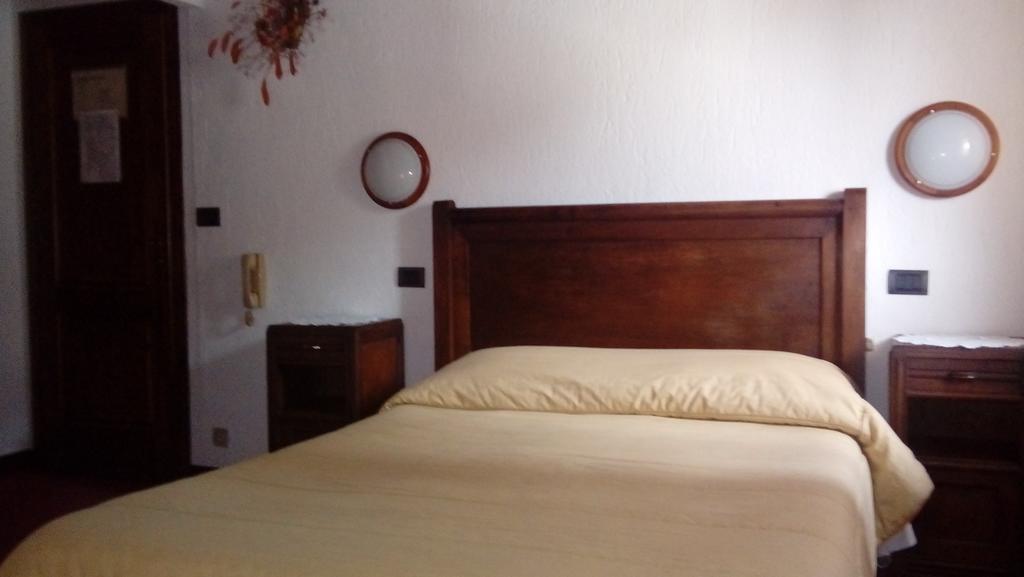 Albergo Martinet Vernante Exterior foto